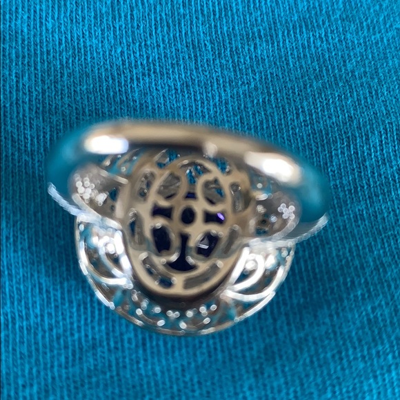 Amethyst and diamond ring. Perfect Christmas gift! This ring is brand new!! - Picture 8 of 10